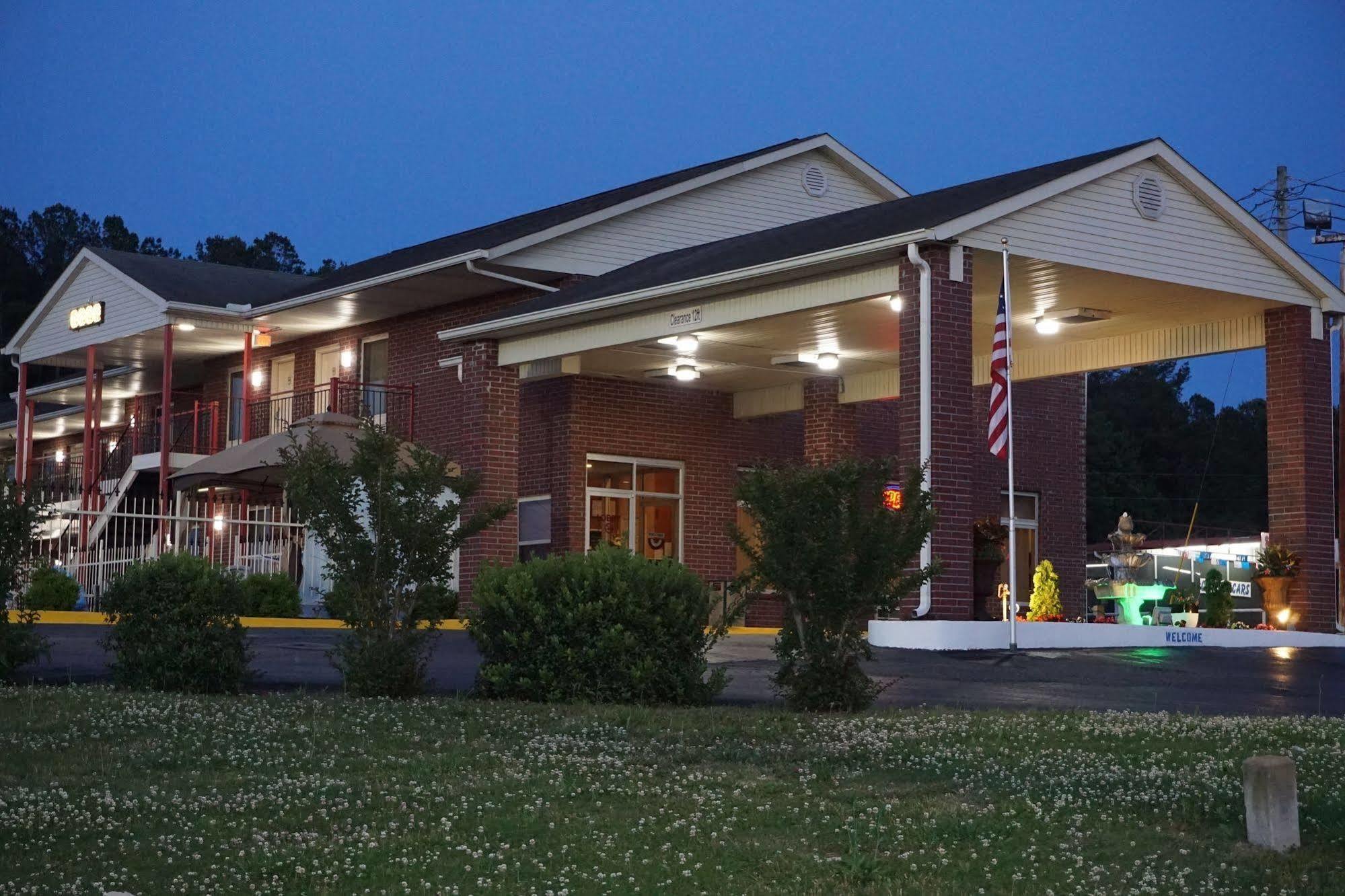 Star Plus Inn & Suites Selmer Εξωτερικό φωτογραφία