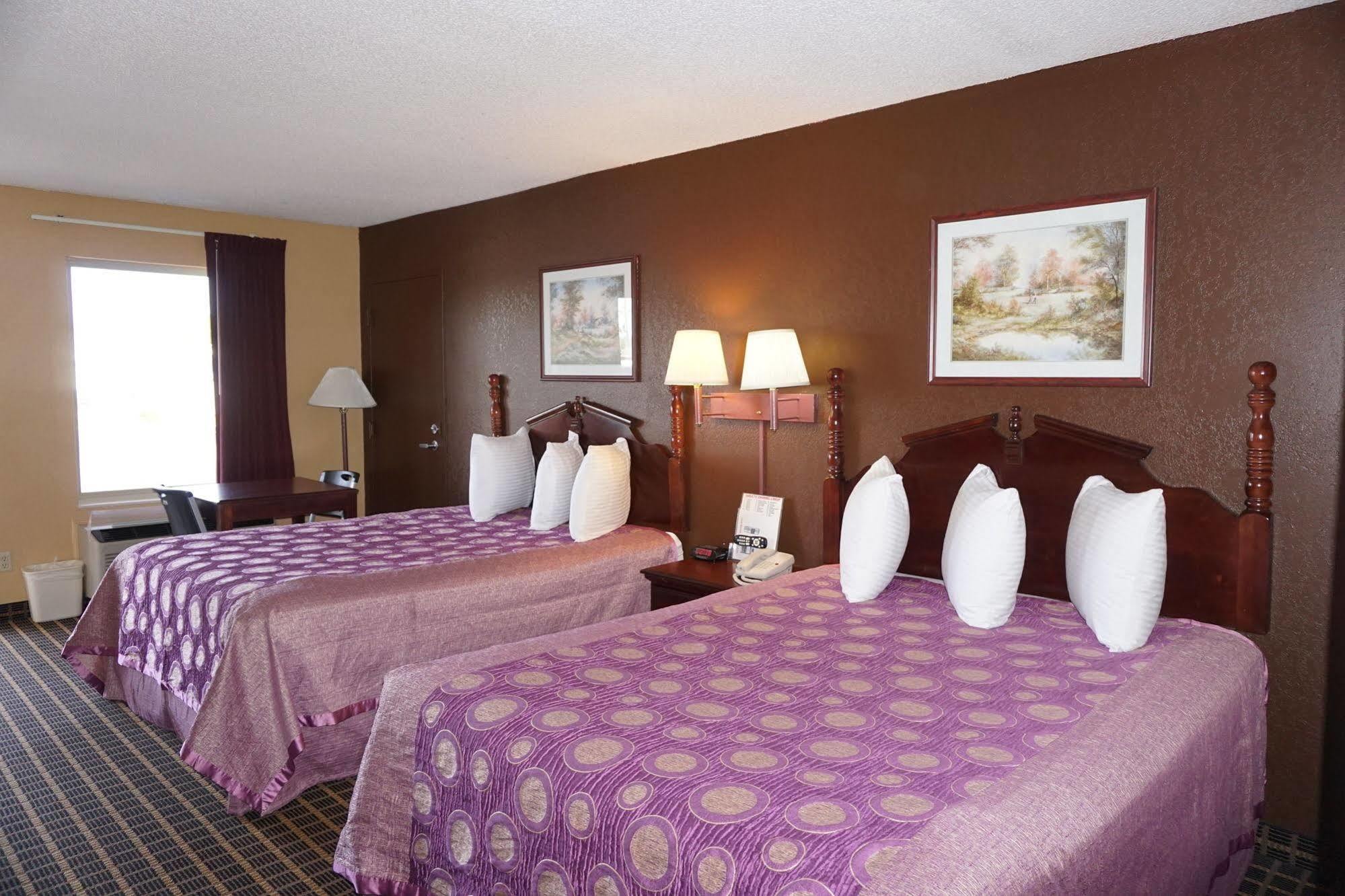 Star Plus Inn & Suites Selmer Εξωτερικό φωτογραφία