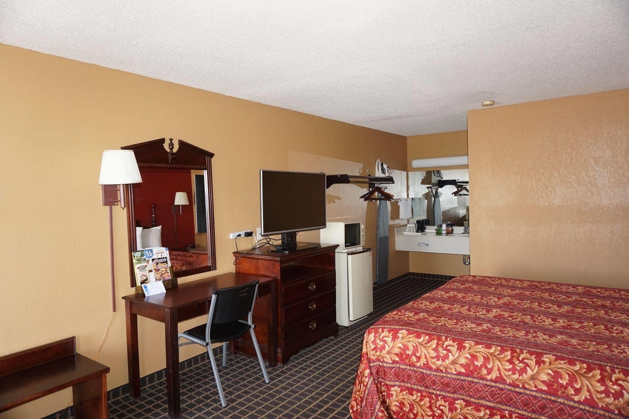 Star Plus Inn & Suites Selmer Εξωτερικό φωτογραφία