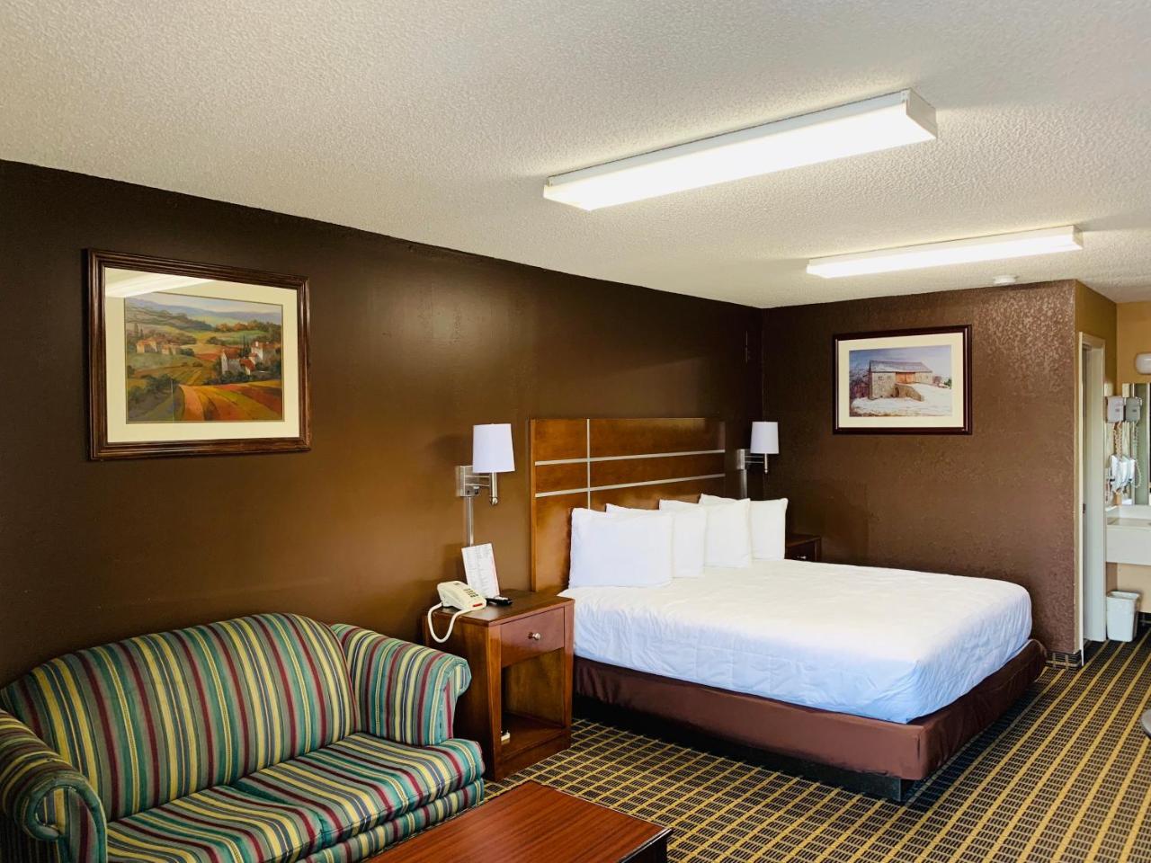 Star Plus Inn & Suites Selmer Εξωτερικό φωτογραφία