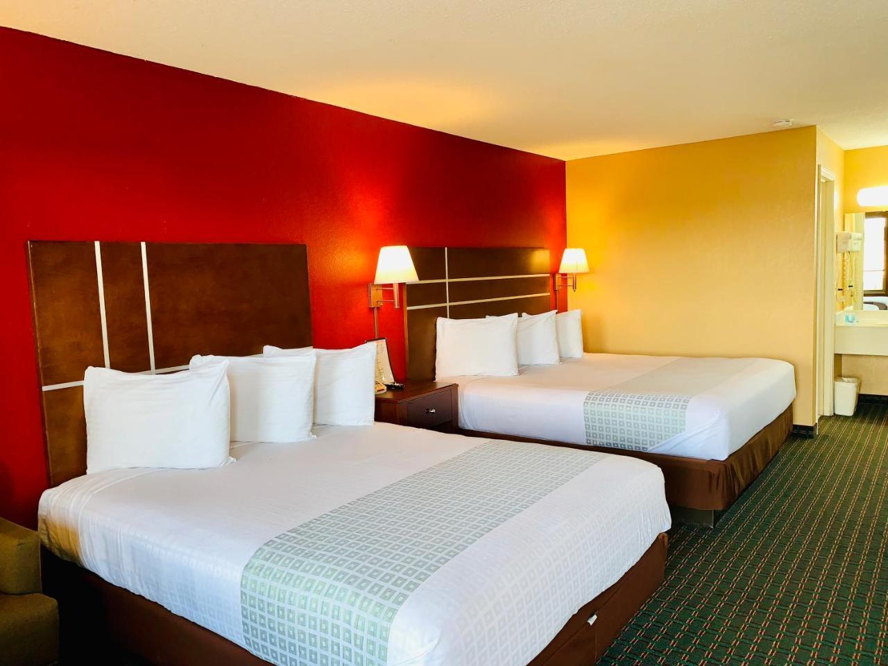 Star Plus Inn & Suites Selmer Εξωτερικό φωτογραφία