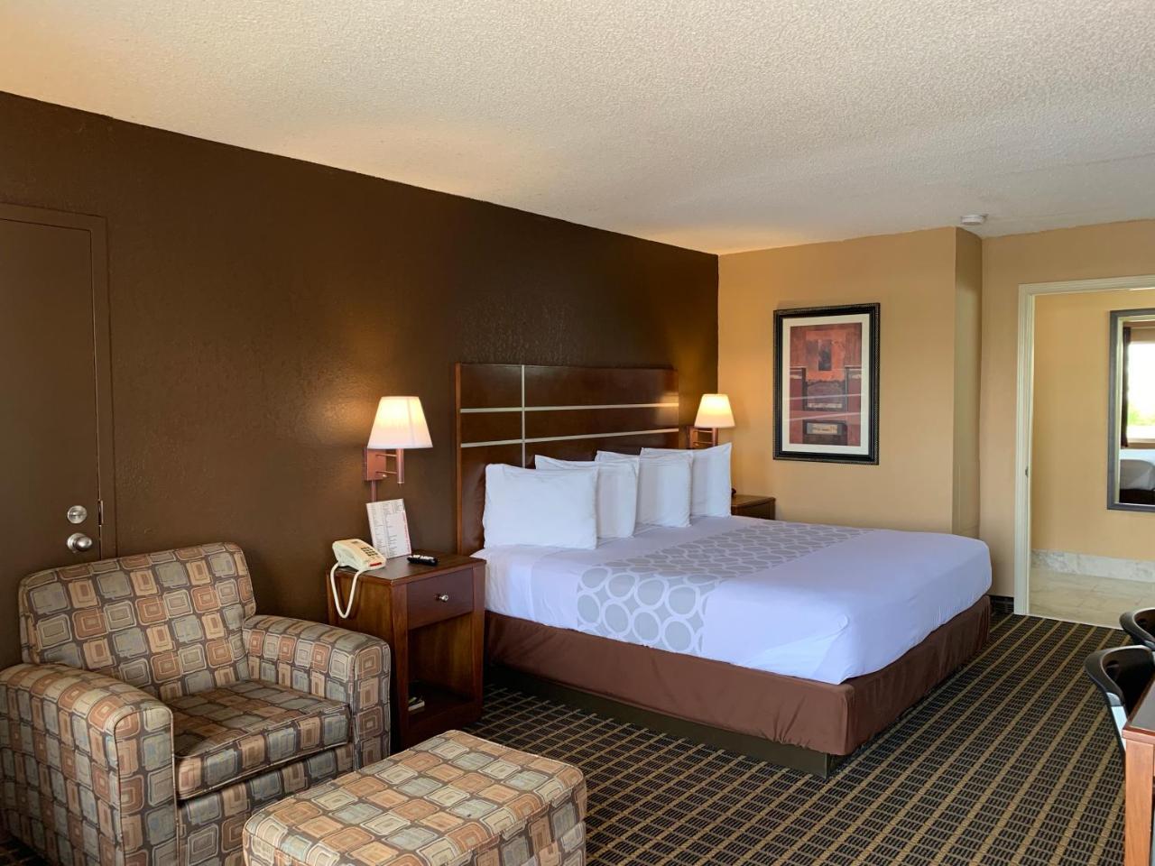 Star Plus Inn & Suites Selmer Εξωτερικό φωτογραφία