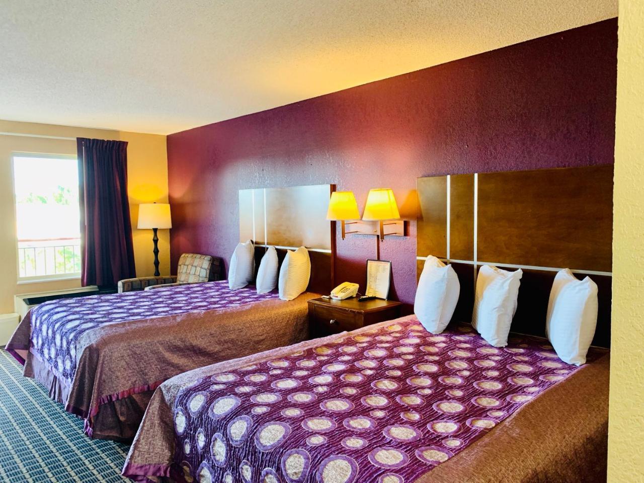 Star Plus Inn & Suites Selmer Εξωτερικό φωτογραφία
