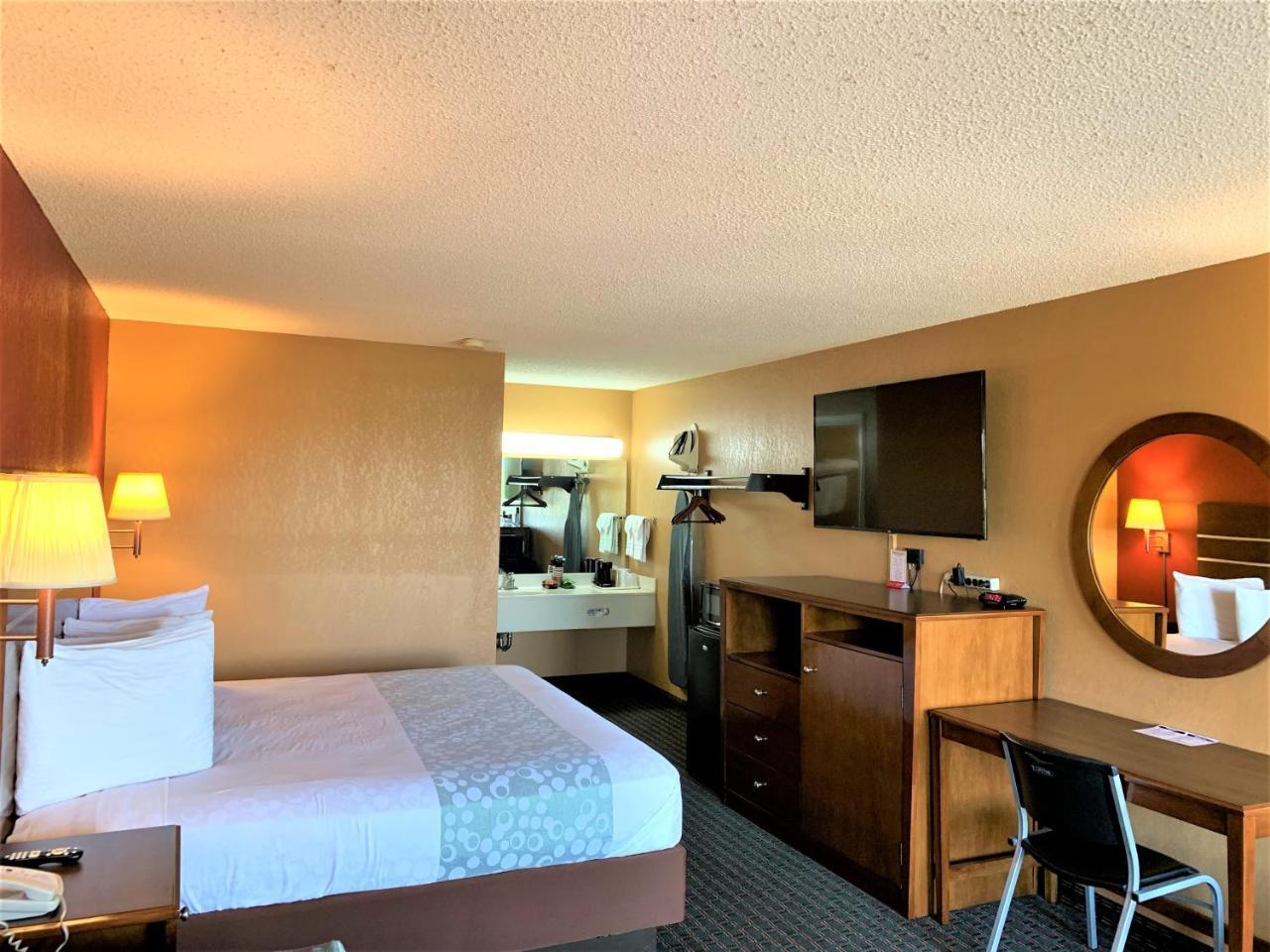 Star Plus Inn & Suites Selmer Εξωτερικό φωτογραφία