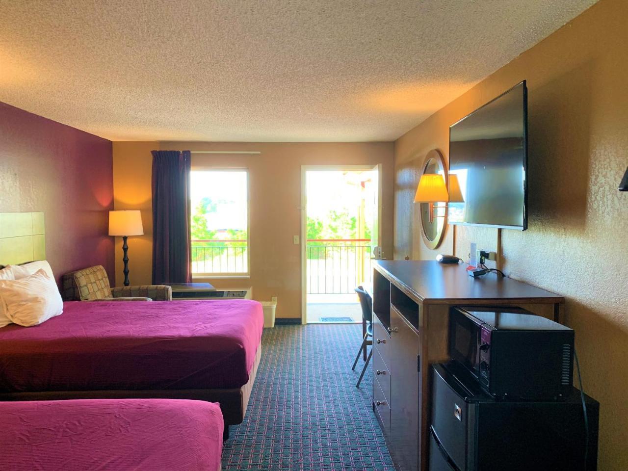 Star Plus Inn & Suites Selmer Εξωτερικό φωτογραφία