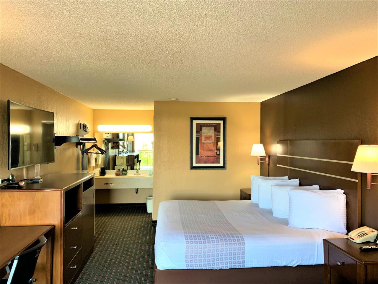 Star Plus Inn & Suites Selmer Εξωτερικό φωτογραφία