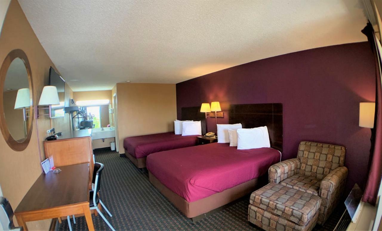 Star Plus Inn & Suites Selmer Εξωτερικό φωτογραφία