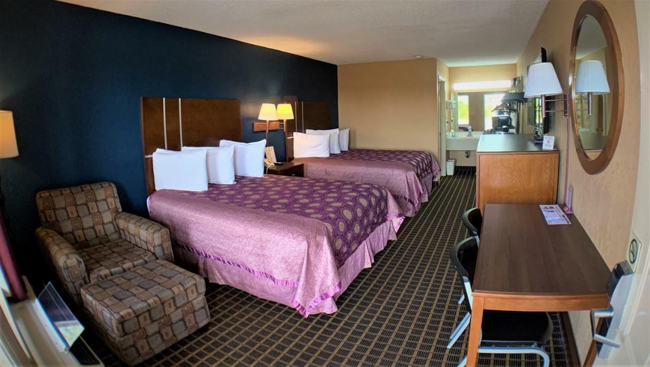 Star Plus Inn & Suites Selmer Εξωτερικό φωτογραφία