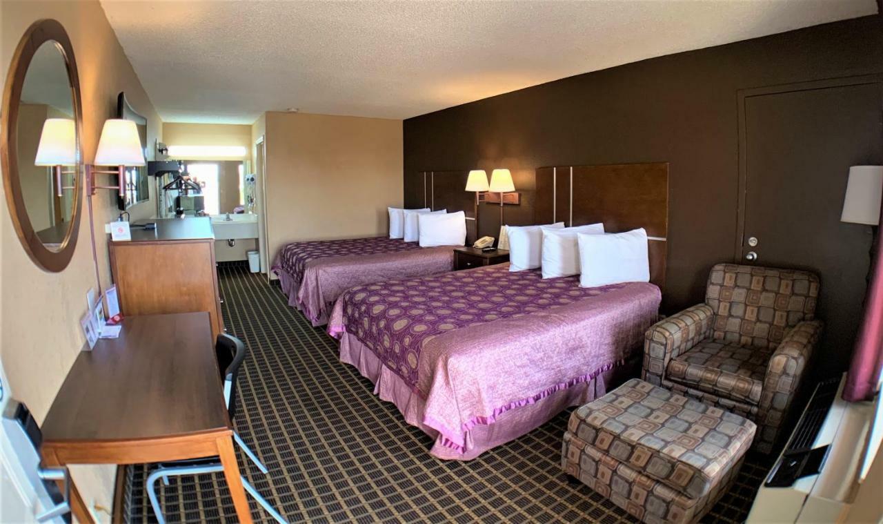 Star Plus Inn & Suites Selmer Εξωτερικό φωτογραφία