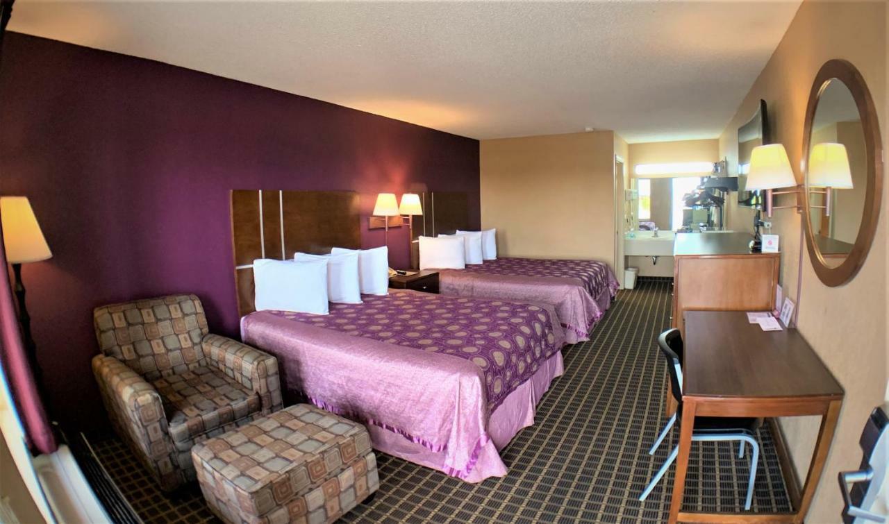 Star Plus Inn & Suites Selmer Εξωτερικό φωτογραφία